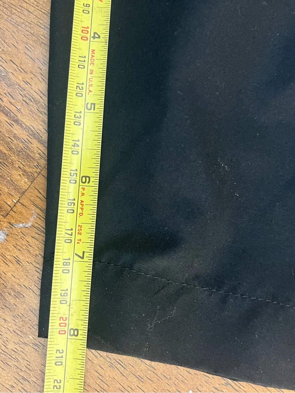 American Eagle Men’s XXL Swim Trunks Black White Lined Shorts 8” Inseam Summer